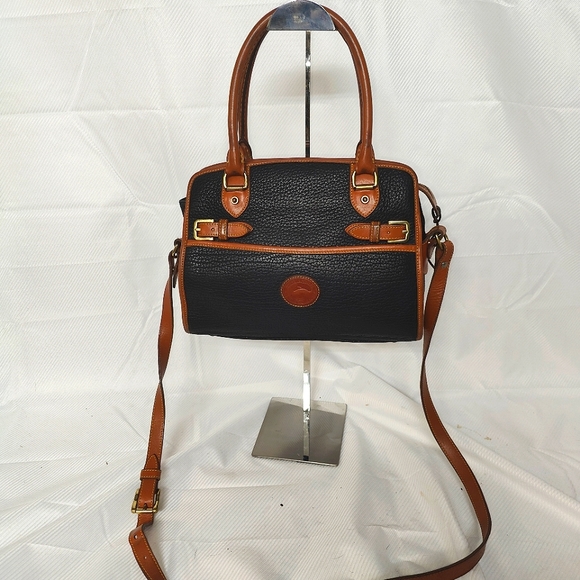 Dooney and Bourke "Whispers of Lace" Black All Weather Leather Shoulder/Hand Bag - Picture 3 of 16